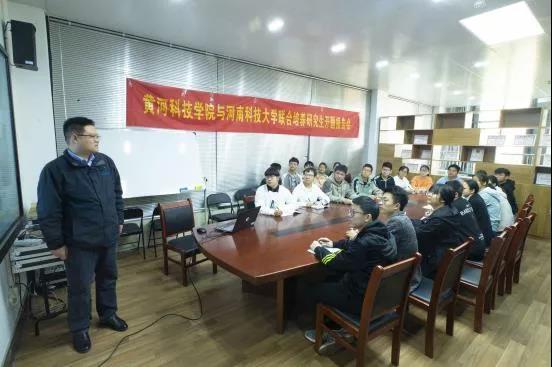 凝聚科研力量，鑄就紅色堡壘——納米功能材料研究所直屬黨支部全國黨建工作樣板支部紀(jì)實(shí)